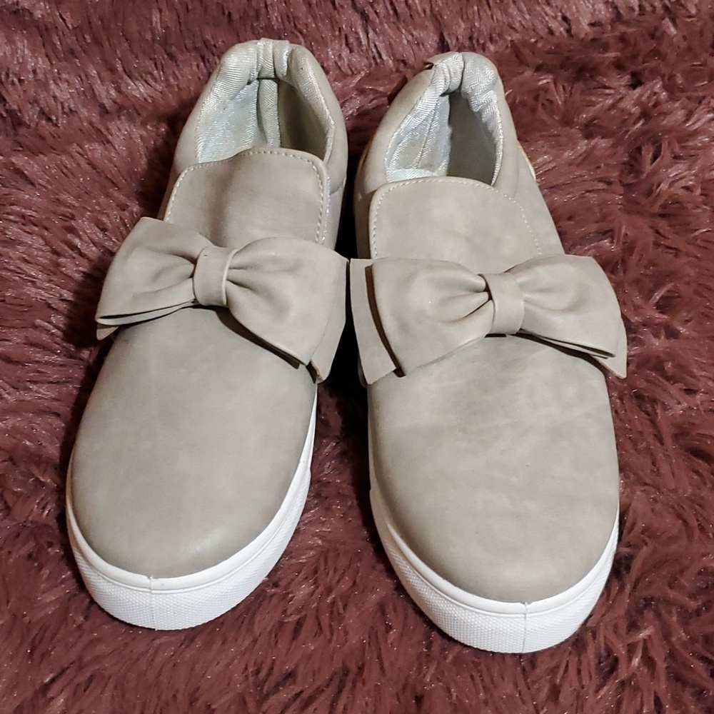 Olivia Miller Bow Tie Sneaker with Locks